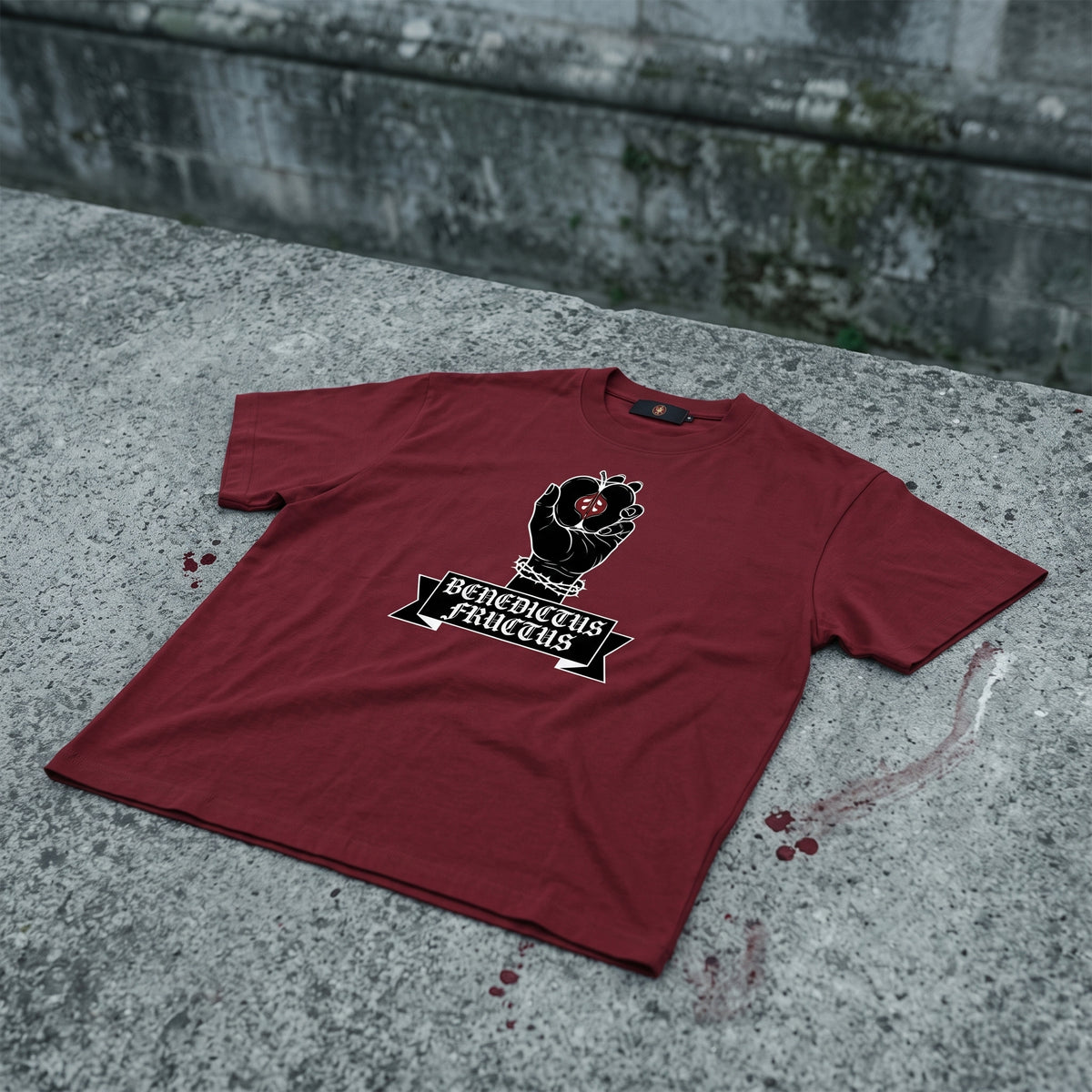 T-SHIRT "BENEDICTUS FRUCTUS"